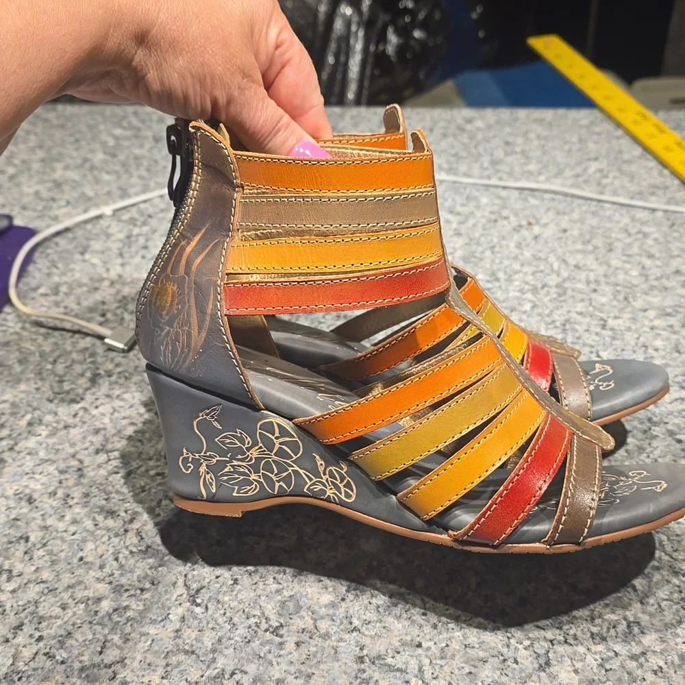 Elite by Corkys Strappy leather sandals,  size 6